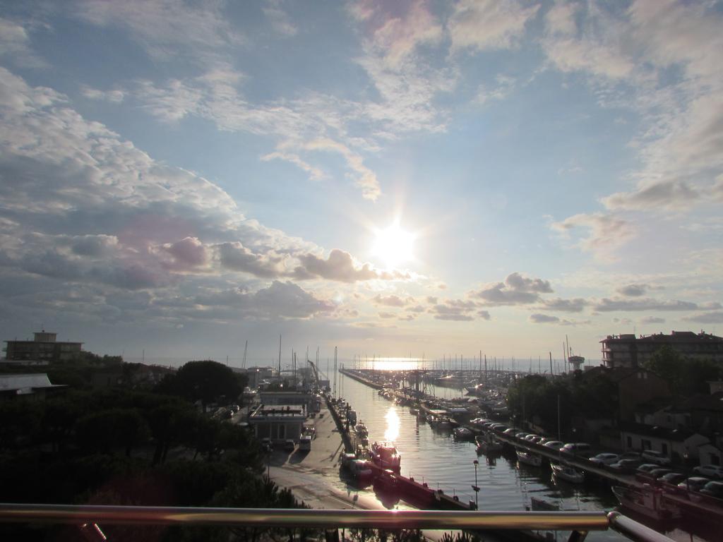 Hotel Franca Milano Marittima Eksteriør bilde