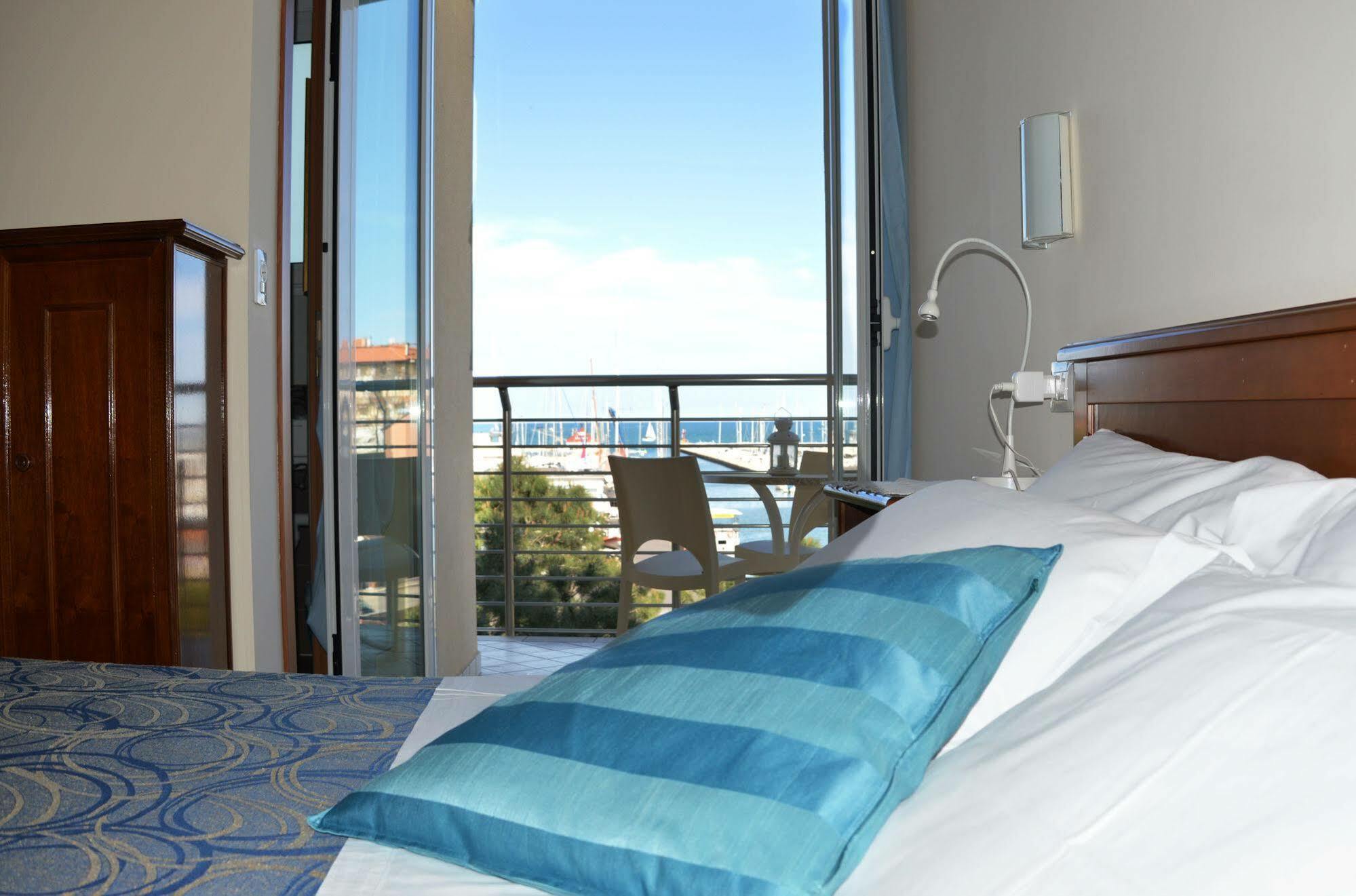 Hotel Franca Milano Marittima Eksteriør bilde